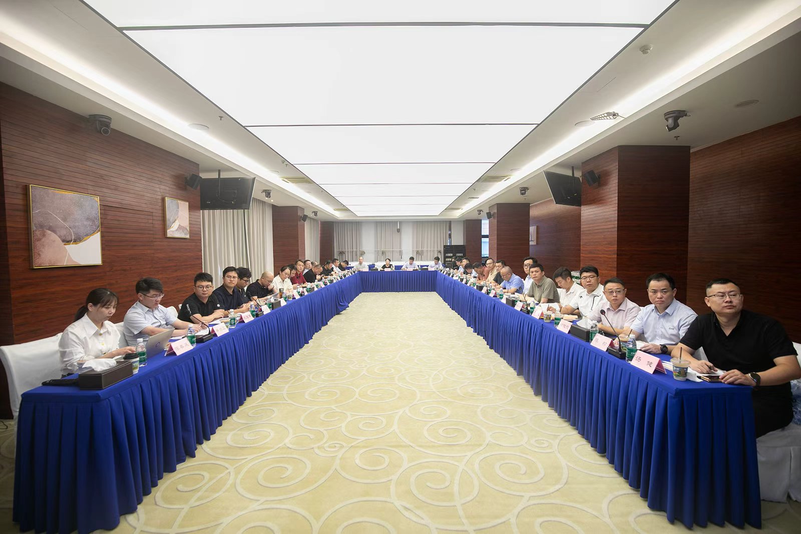 688e2fb116d69.jpg 688e2fb116d69.jpg