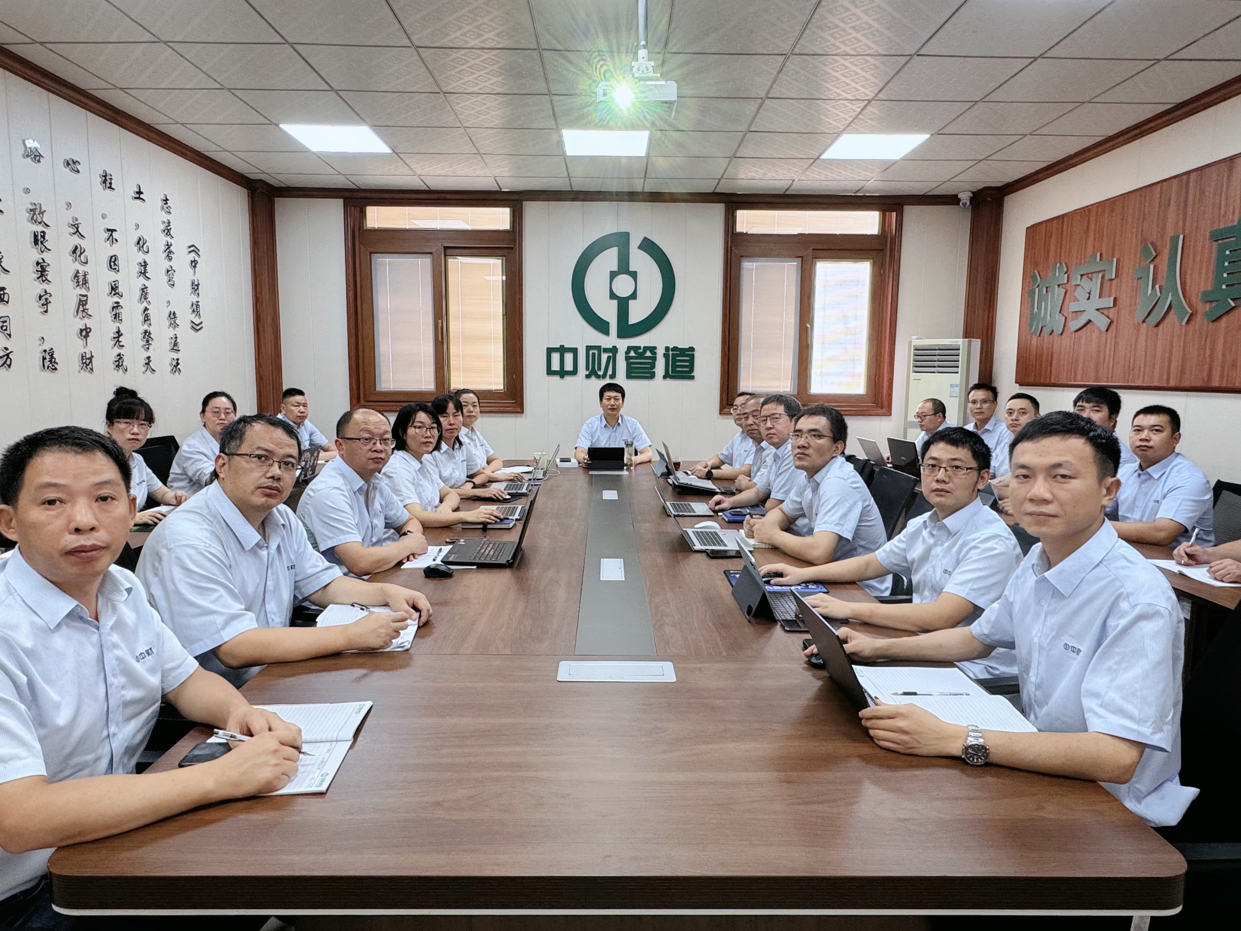 689c466b53b39.jpg 689c466b53b39.jpg