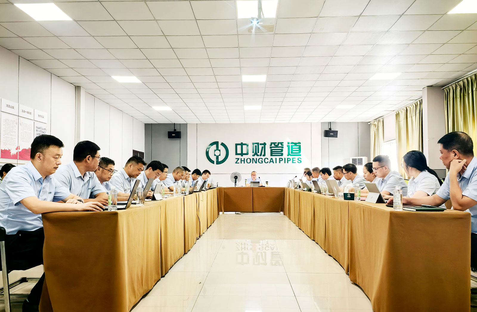 689ecd7cbb459.jpg 689ecd7cbb459.jpg