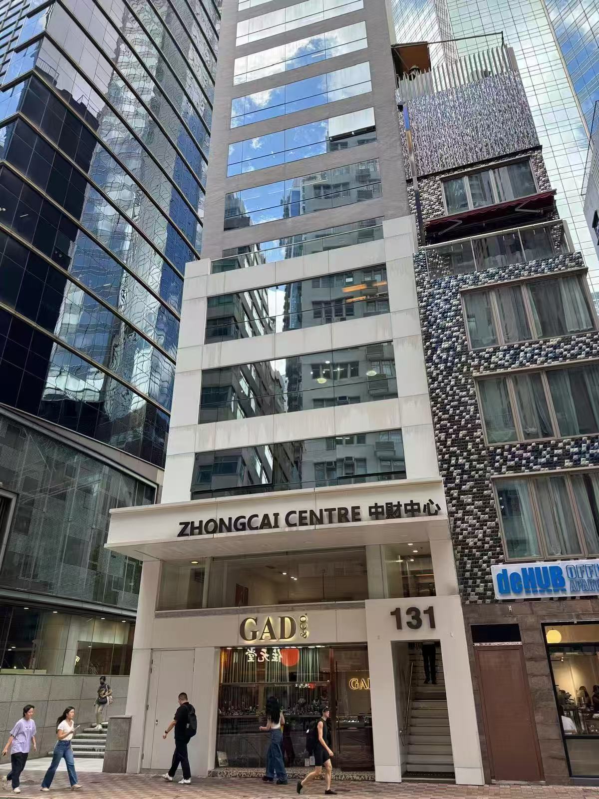 68b1810e13efe.jpg caa73b332810b7c69a347b1187340a4e.jpg