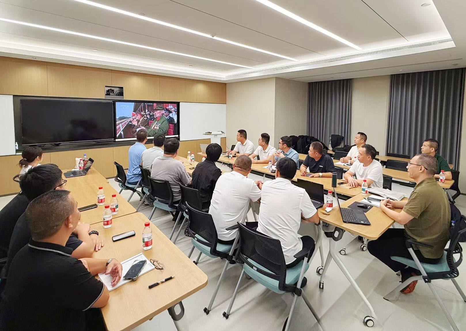 68ba7ec49a634.jpg 68ba7ec49a634.jpg