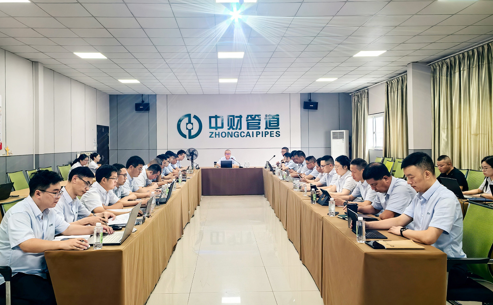 68ef46995b4bd.jpg 68ef46995b4bd.jpg