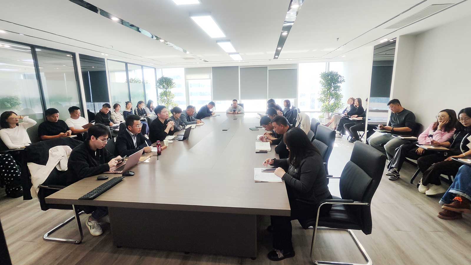 68f74f36e2408.jpg 68f74f36e2408.jpg