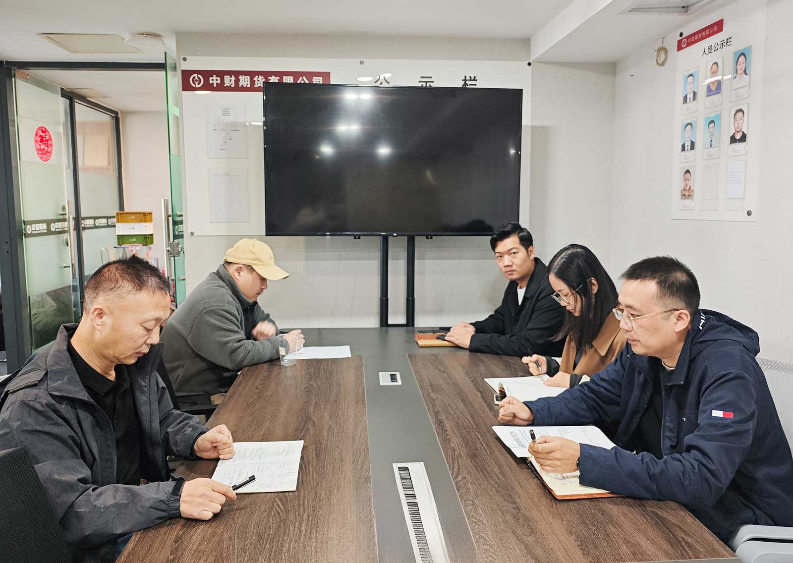 69044b1aa069d.jpg 69044b1aa069d.jpg