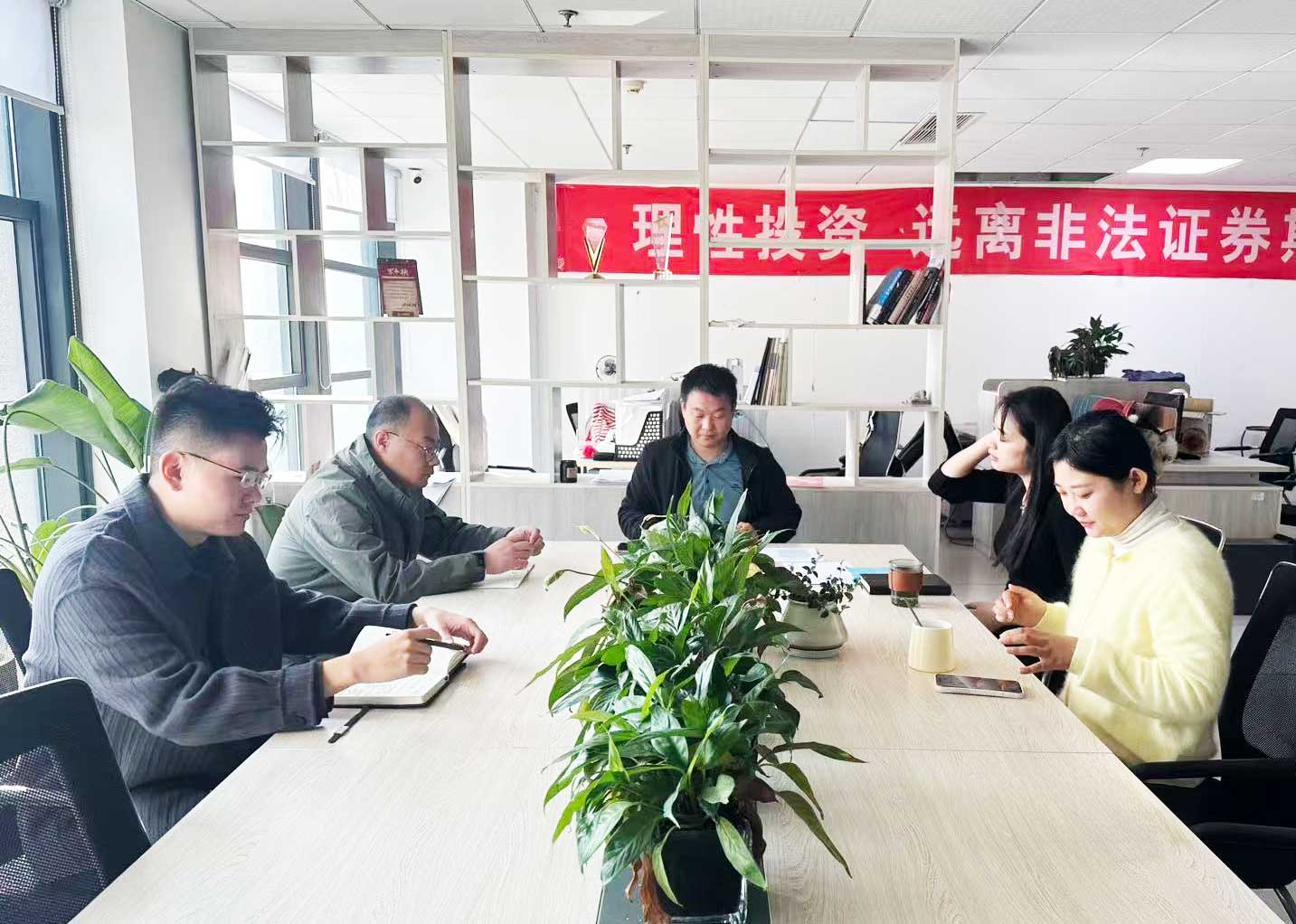 69044e1d917bc.jpg 69044e1d917bc.jpg