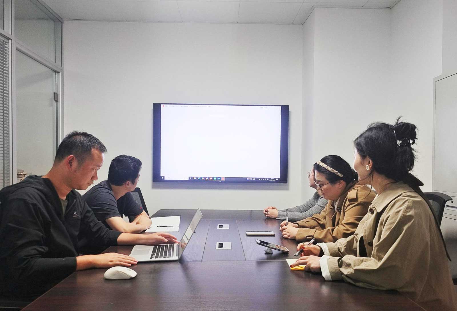 6909ab405d23a.jpg 6909ab405d23a.jpg