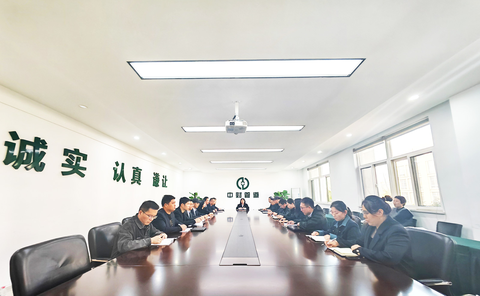 6919dbcac10ac.jpg 6919dbcac10ac.jpg