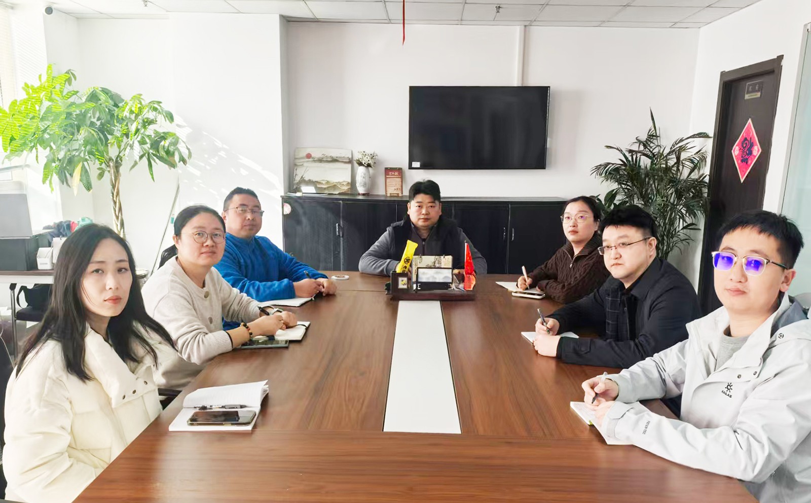 692d4a9554a9a.jpg 692d4a9554a9a.jpg