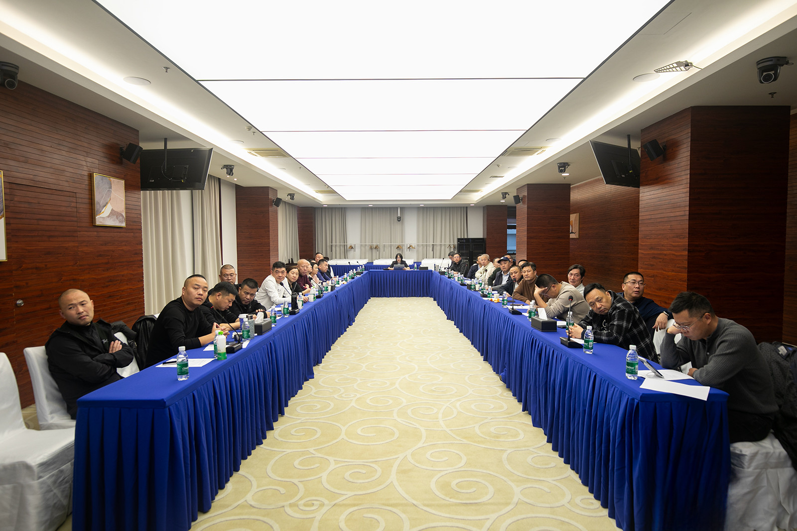 6930e1bef2d6f.jpg 6930e1bef2d6f.jpg