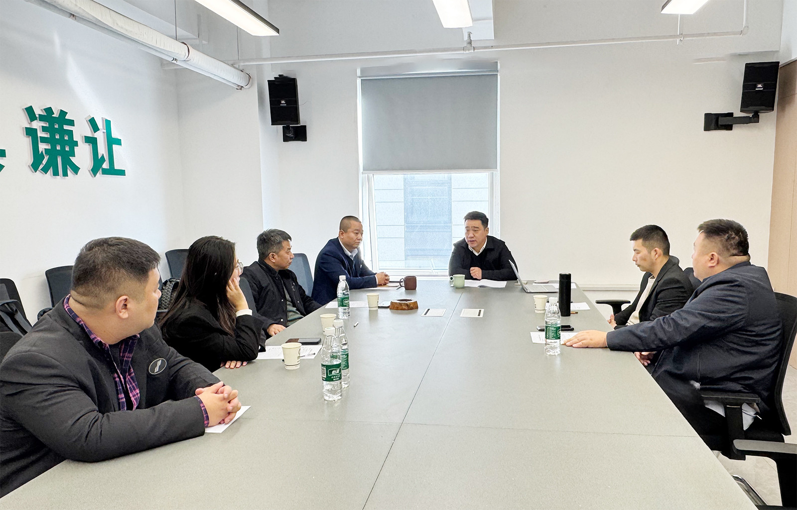 6936831bbc61a.jpg 6936831bbc61a.jpg