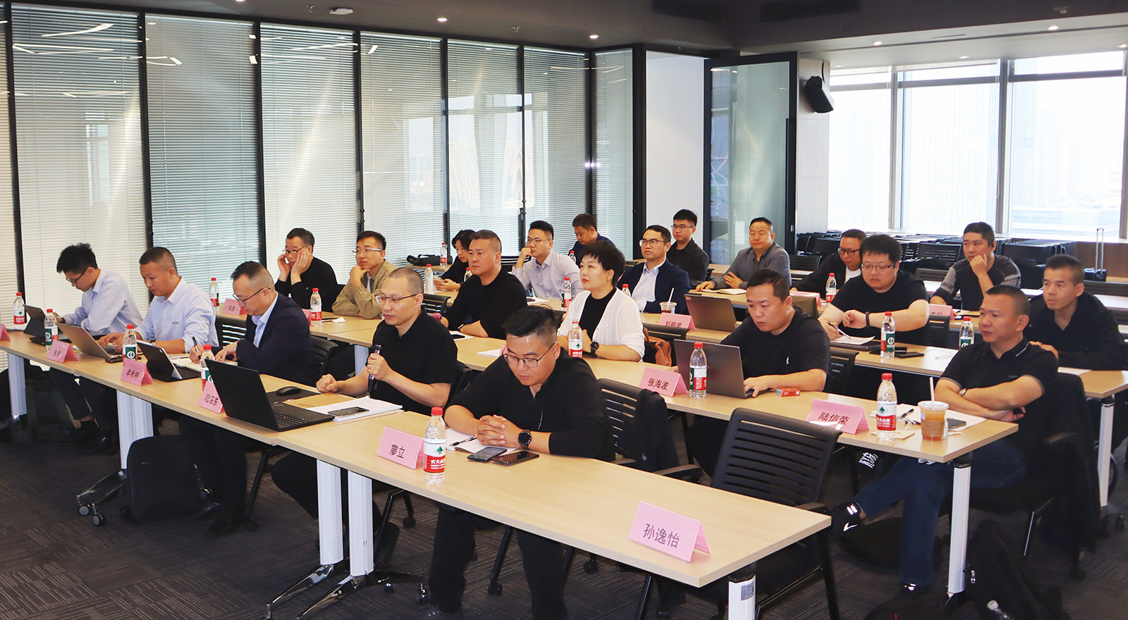 6938de1bd2f68.jpg 6938de1bd2f68.jpg