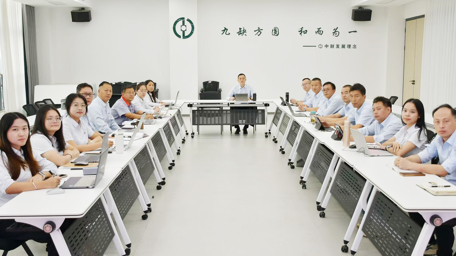 693f706d12e47.jpg 693f706d12e47.jpg