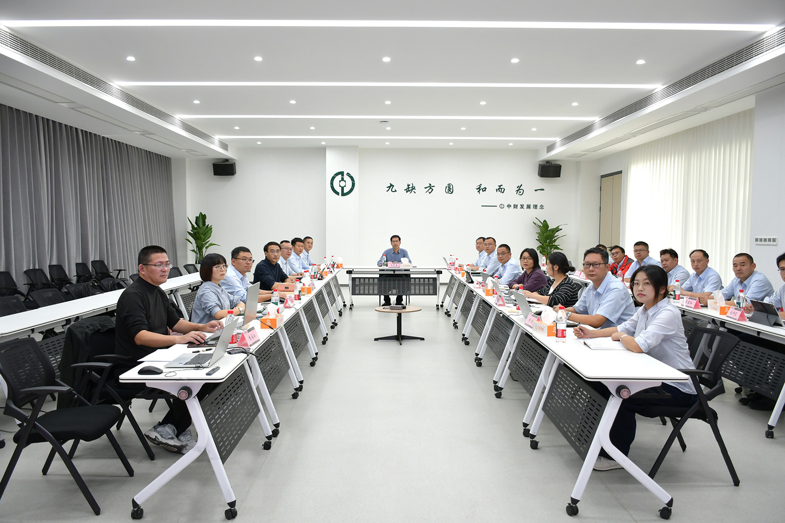 69423da8a7970.jpg 69423da8a7970.jpg